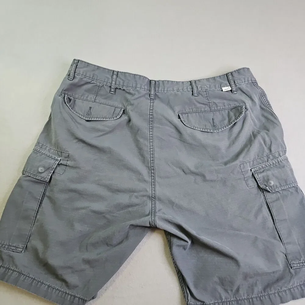 Vintage Y2K Levi Strauss & Co. Cargo Shorts Size 38 Gray Snap Button Pockets